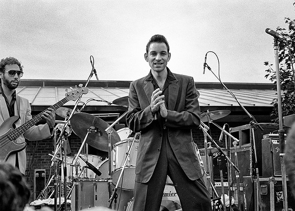 Robert Gordon, Tony Garnier, 1982